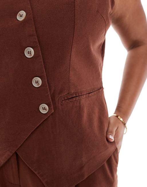 Vero Moda Curve linen touch asymmetric button front waistcoat in chocolate (part of a set), 3 of 4