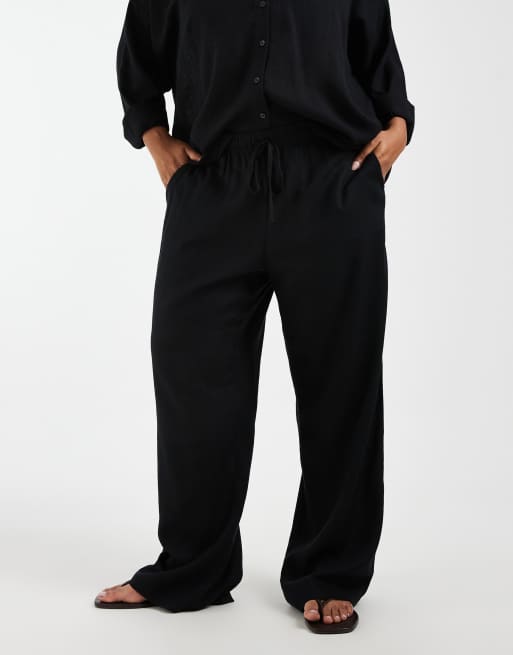 Vero Moda Curve linen touch wide leg pants with drawstring waist in black, 2 of 5