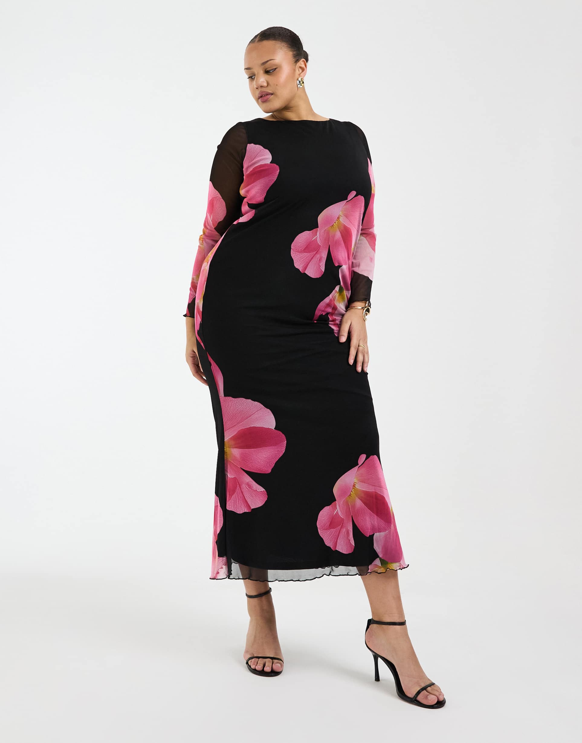 vero moda curve long sleeve mesh maxi dress in black with overblown floral