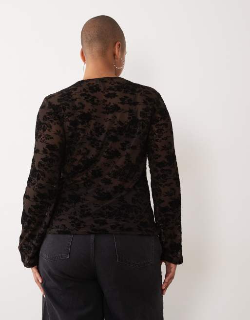 Vero Moda Curve longsleeve floral burnout t-shirt in chocolate brown, 4 of 4