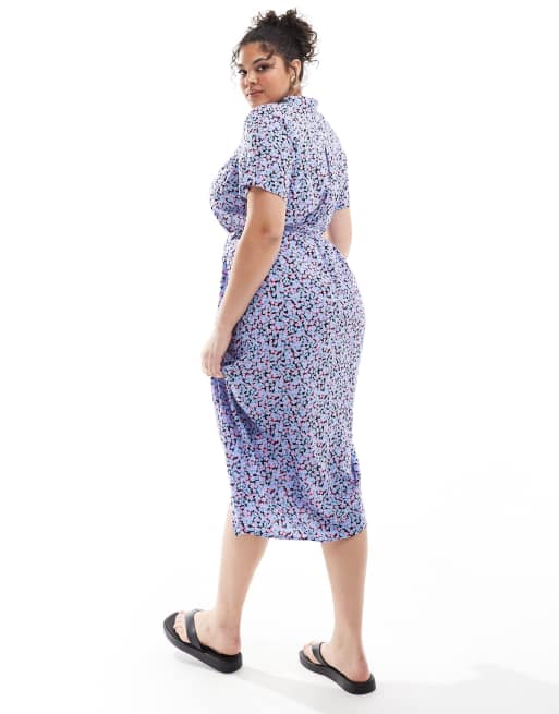 Vero Moda Curve maxi buttondown shirt dress in blue floral print, 3 of 4