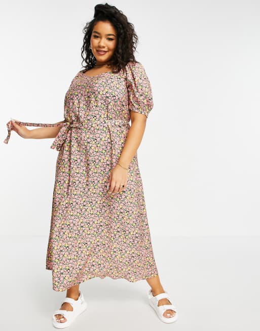 Vero Moda Curve maxi dress with sweetheart neck ditsy floral | ASOS