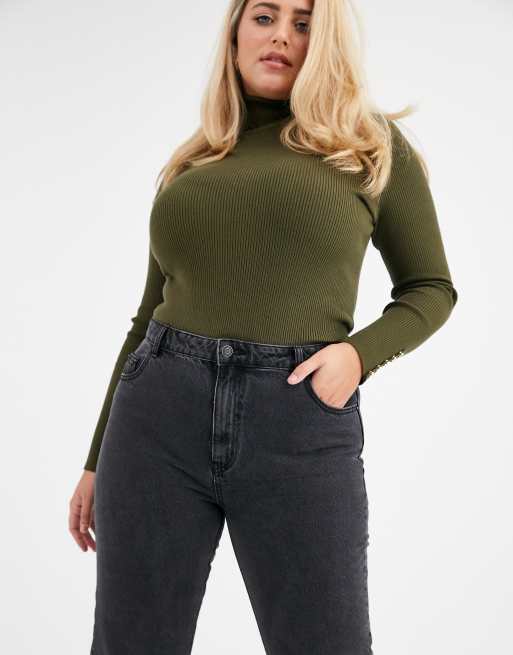 Vero Moda Curve mom jeans with high waist in washed black, 3 of 4