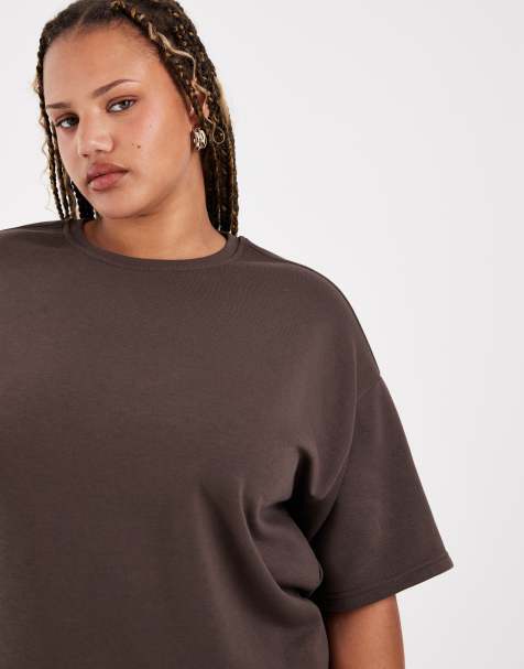 Vero Moda Curve – Oversize-T-Shirt aus Sweatshirt-Stoff in Schokobraun, Kombiteil - view 1