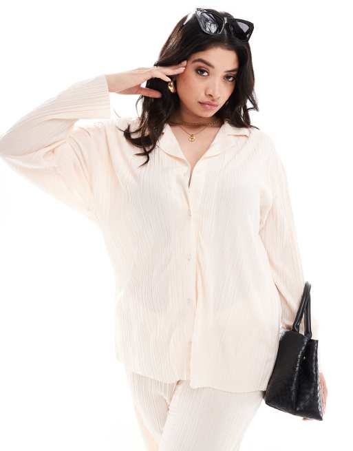 Vero Moda Curve - Oversized skjorte med plisseringer i varm ecrufarve - Del af sæt