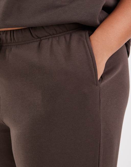 Vero Moda Curve - Pantalon de jogging ample d'ensemble noué à la taille - Marron chocolat, 4 de 5