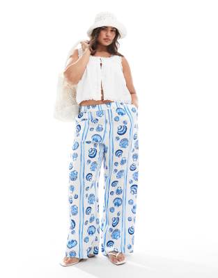 Vero Moda Curve - Pantalon large à imprimé coquillages - Bleu - view 1