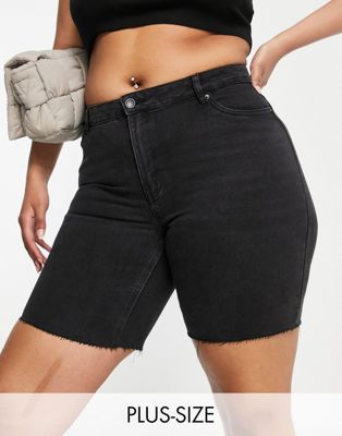 Vero Moda Curve longline denim shorts with raw hem in black - ASOS Price Checker