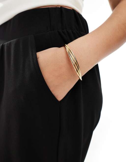 Vero Moda Curve - Pantaloni a fondo ampio in jersey crêpe neri, 2 di 5