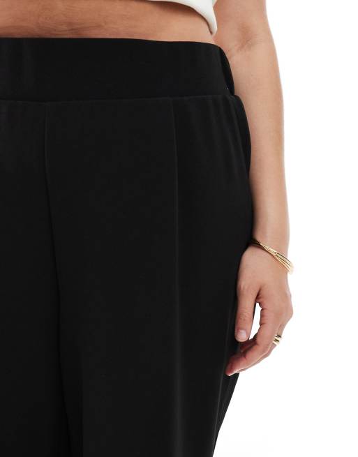 Vero Moda Curve - Pantaloni a fondo ampio in jersey crêpe neri, 4 di 5