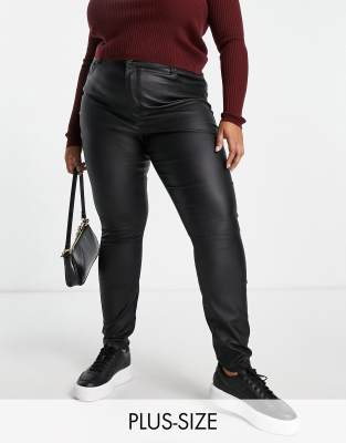 Vero Moda Curve - Pantaloni Skinny In Tessuto Spalmato Nero