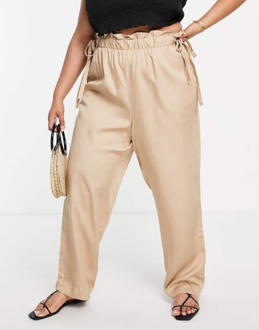 Vero Moda Curve paperbag waist cigarette trousers in camel, 4 of 4