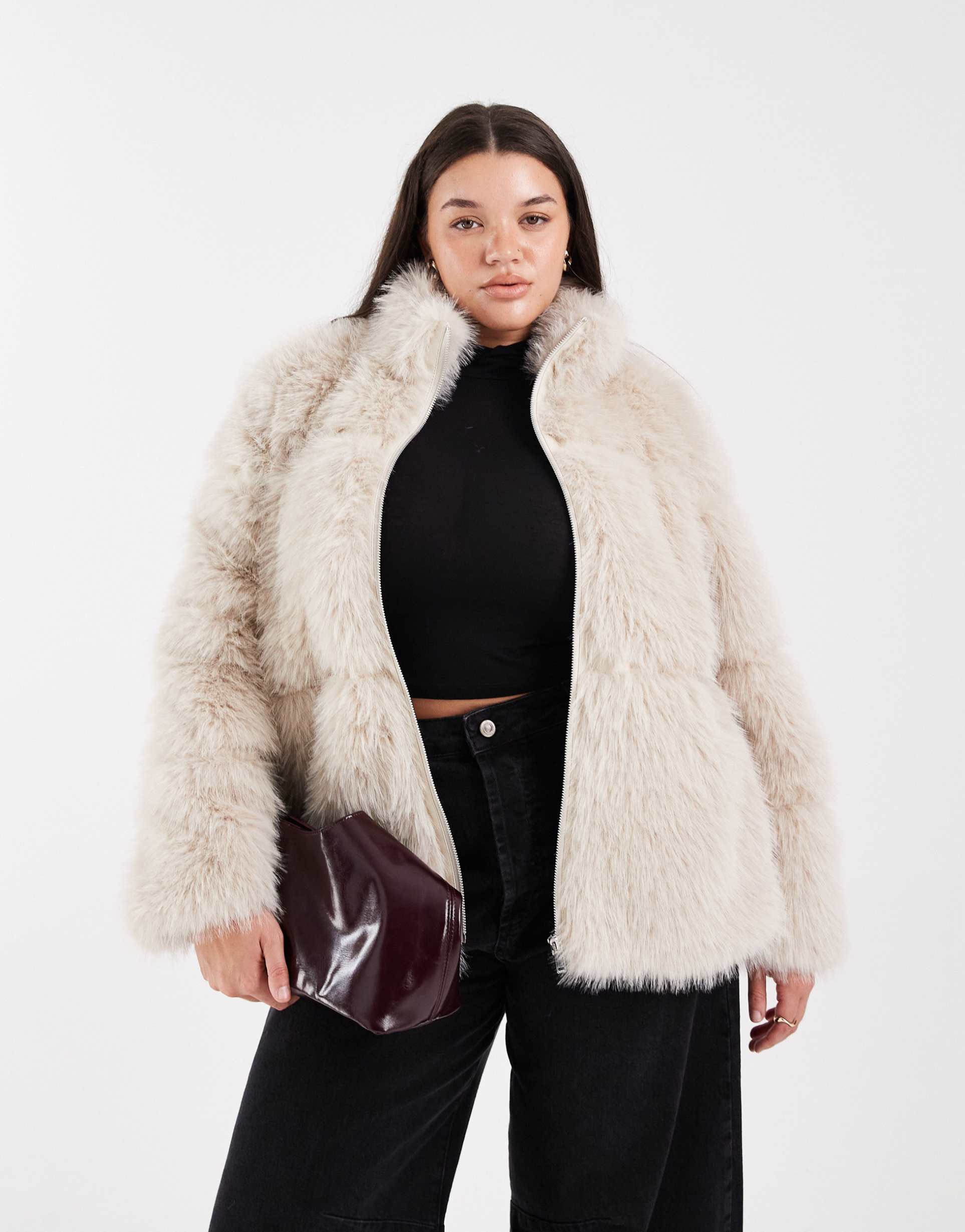 vero moda curve plush faux-fur short coat in cream