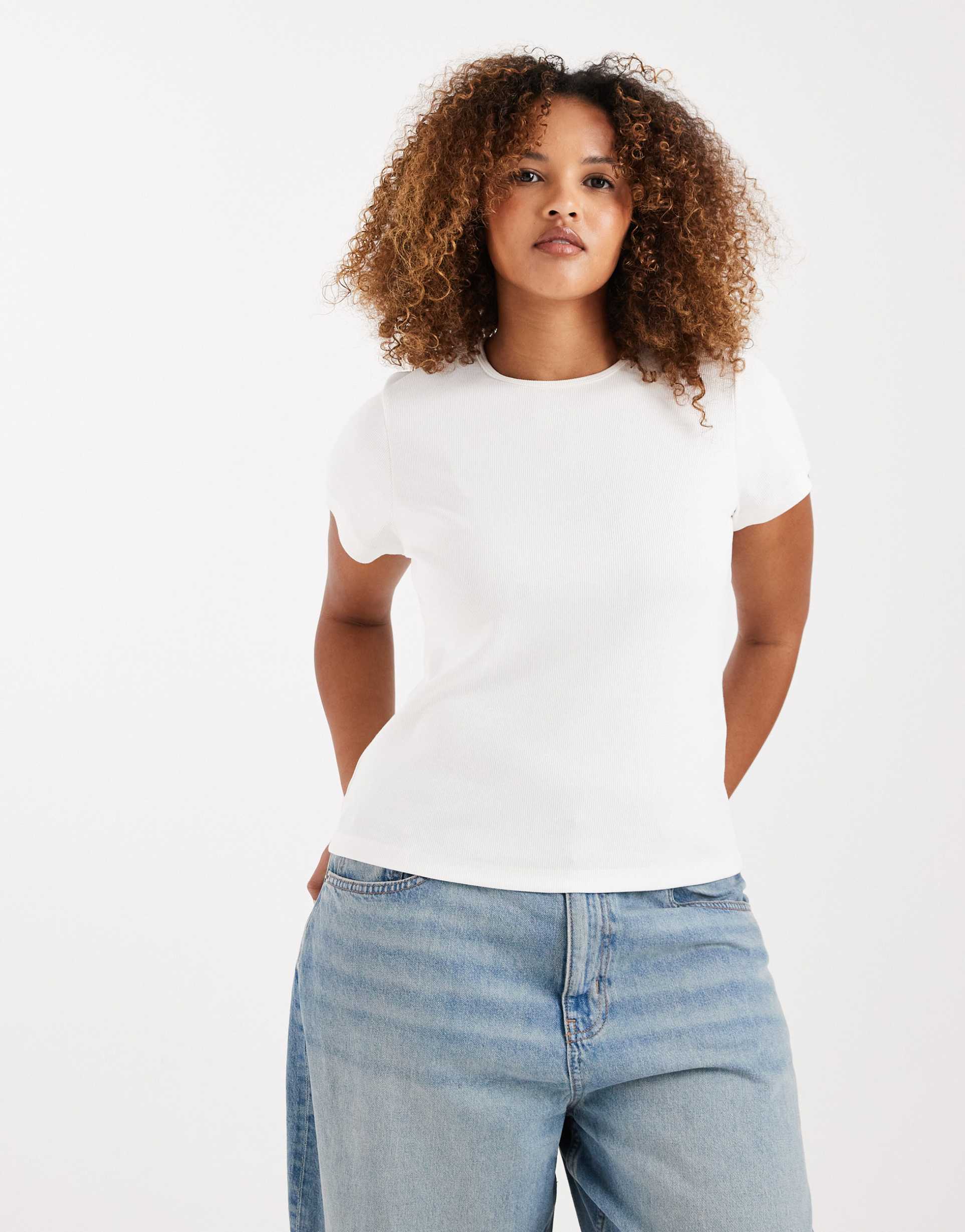 vero moda curve ribbed round neck t-shirt in white