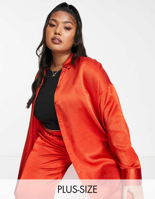 Vero Moda Curve – Röd skjorta i satin och oversize, del av set