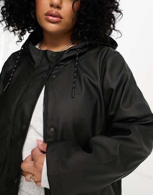 Vero Moda Curve rubberised hooded raincoat in black, 4 of 4