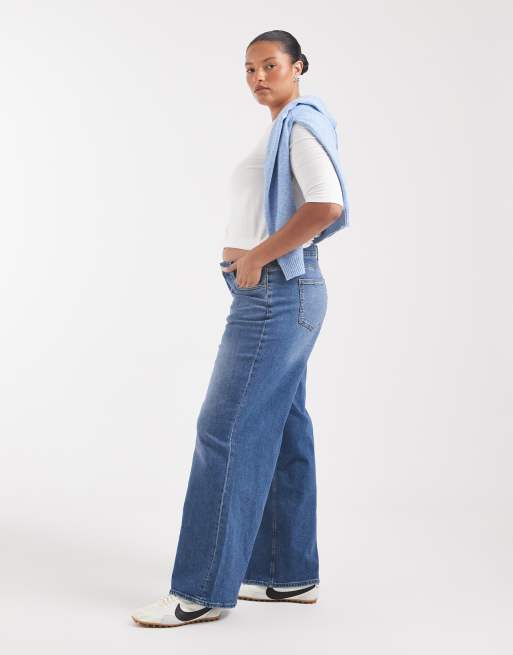 Vero Moda Curve Sandie jean stretch coupe large taille mi-haute en denim bleu moyen, 3 de 5