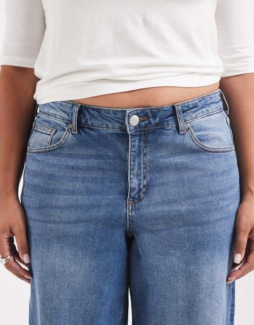 Vero Moda Curve Sandie jean stretch coupe large taille mi-haute en denim bleu moyen, 4 de 5