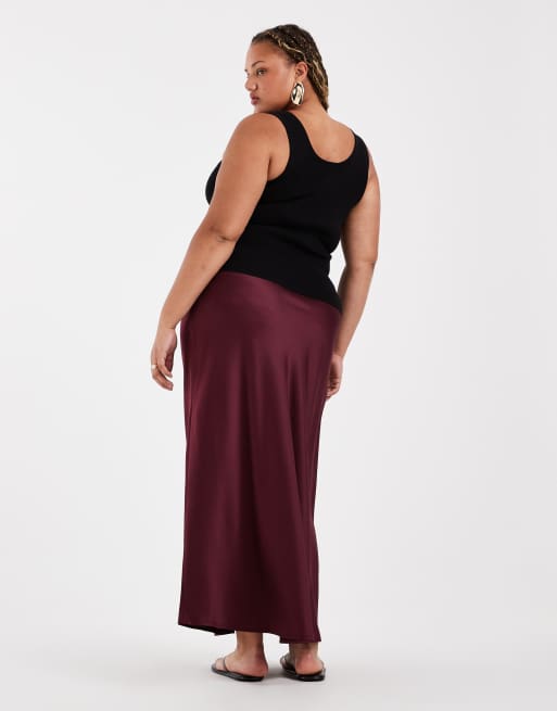 Vero Moda Curve satinmaxikjol i burgundy, 2 av 5