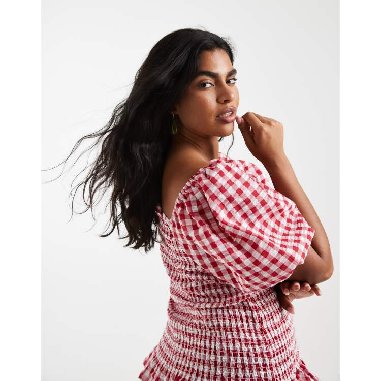 Vero Moda Curve shirred bodice puff sleeve crop top in red gingham