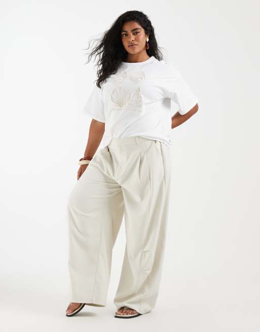 Vero Moda Curve short sleeve t-shirt in white with shell fringing detail, 2 of 4
