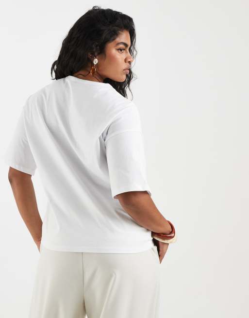Vero Moda Curve short sleeve t-shirt in white with shell fringing detail, 4 of 4