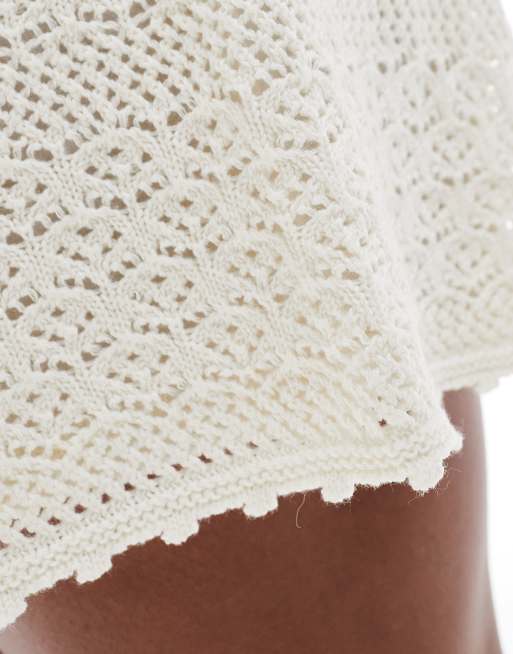 Vero Moda Curve – Shorts aus Häkelstrick in Birke-Cremeweiß, Kombiteil, 3 von 5