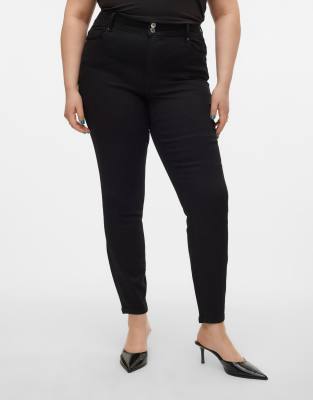 Vero Moda Curve - Skinny-Jeans in Schwarz