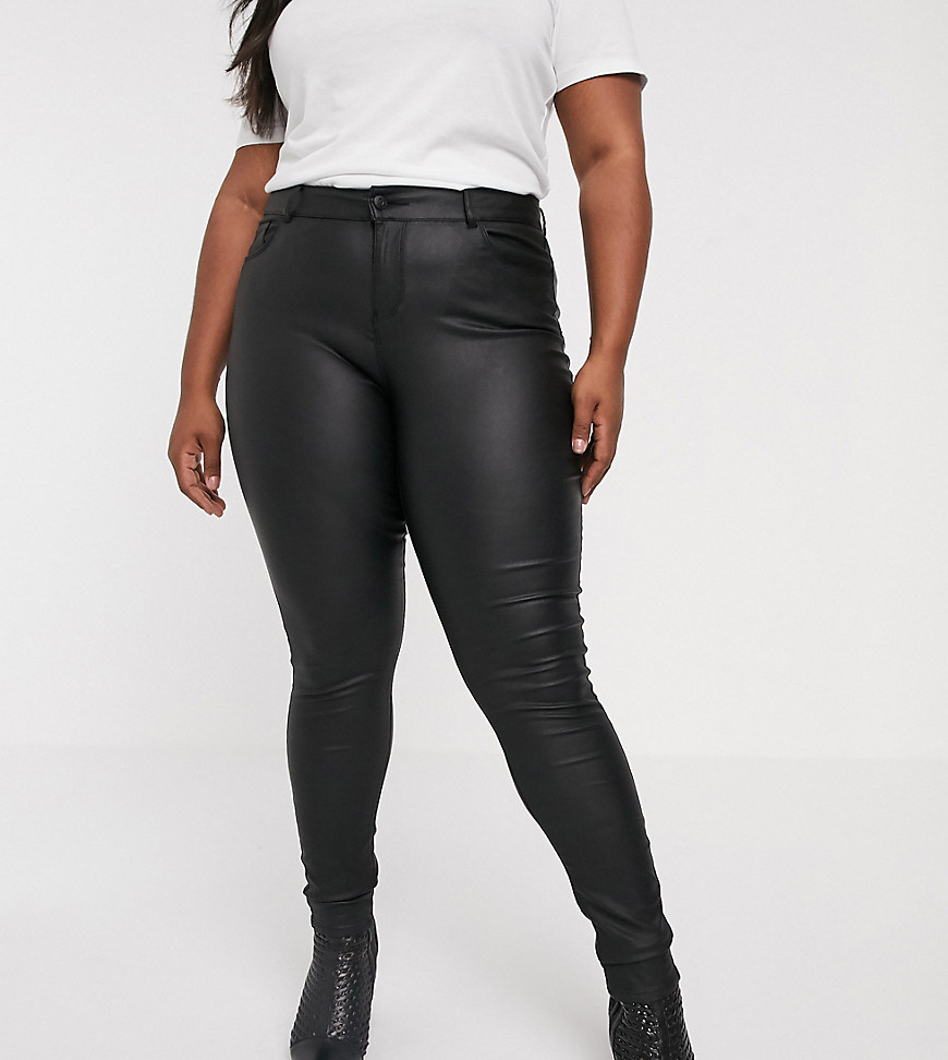 Vero Moda Curve - Skinny jeans met coating in zwart