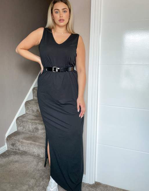 Vero Moda Curve sleeveless maxi dress with v-neck in black, 4 of 4