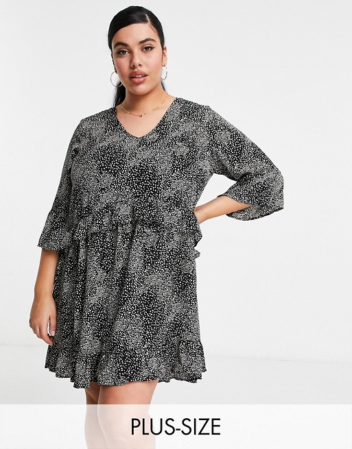 Vero Moda Curve smock dress with frill sleeve in black abstract print