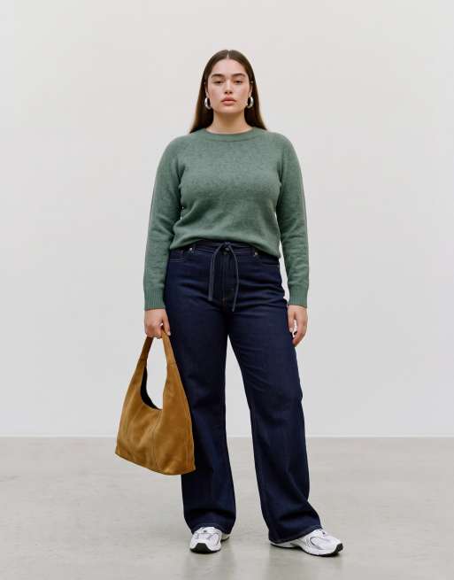Vero Moda Curve soft crew neck knit sweater in green, 2 of 5