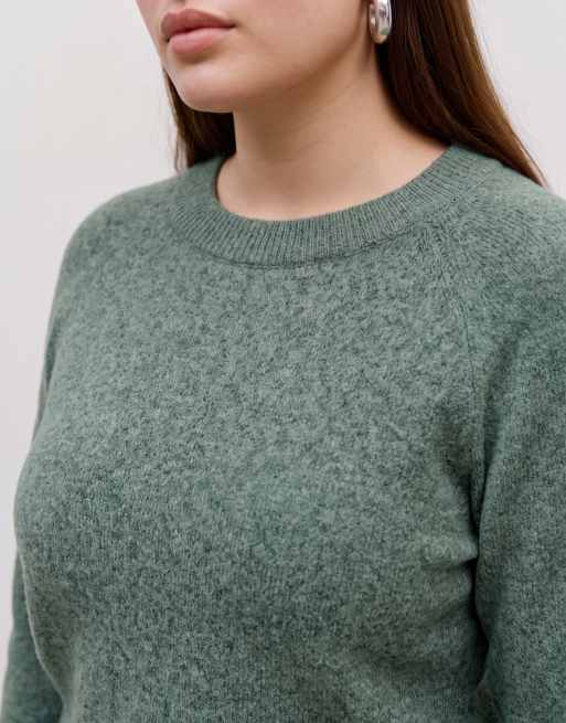 Vero Moda Curve soft crew neck knit sweater in green, 4 of 5