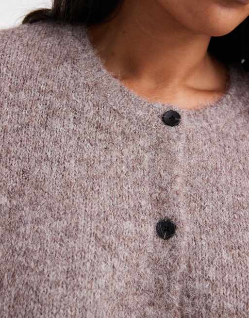 Vero Moda Curve soft fluffy knit o-neck cardigan in fossil melange, 3 of 4