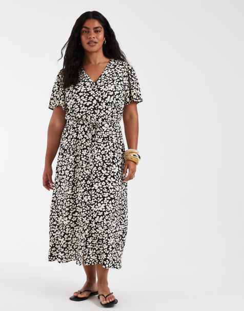Vero Moda Curve - Sort maxikjole med knapper og hvidt blomstermønster - view 1