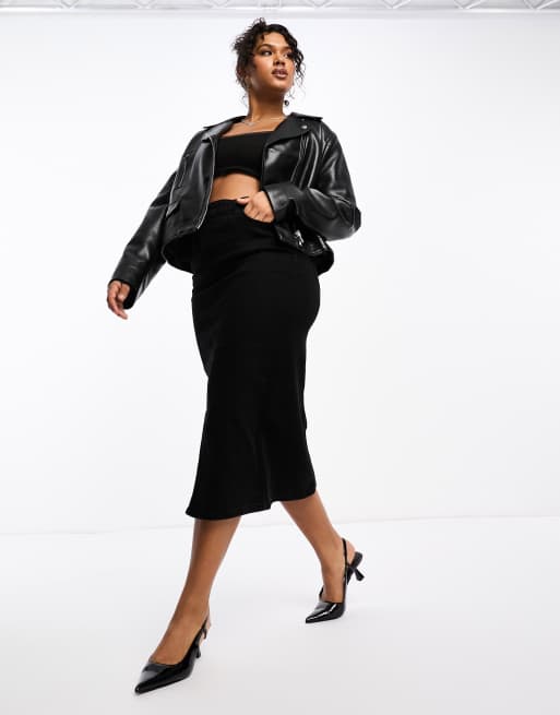 Vero Moda Curve - Sort midinederdel i denim