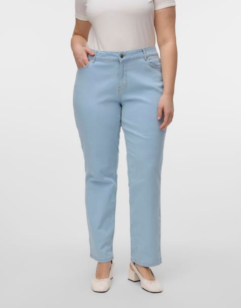 Vero Moda Curve – Straight-Fit-Jeans in Hellblau - view 1