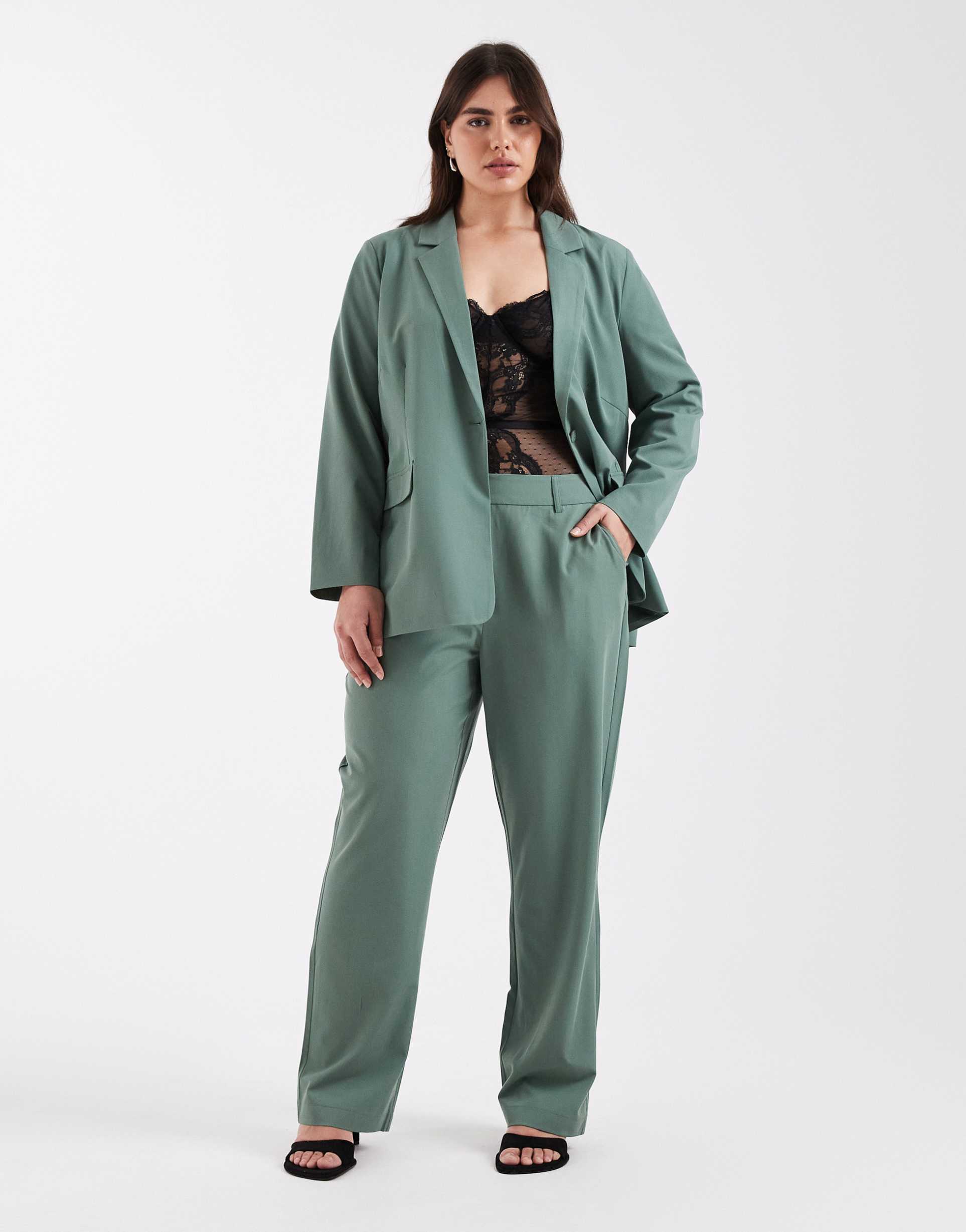 vero moda curve straight leg tailored pants in green - part of a set