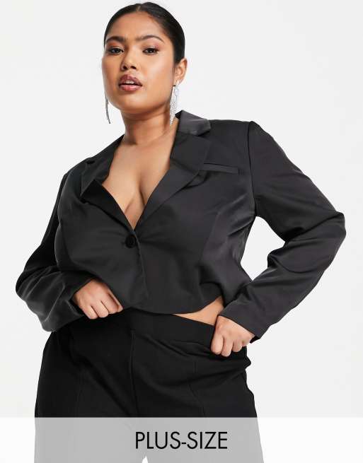 Vero Moda Curve – Svart kort kavaj