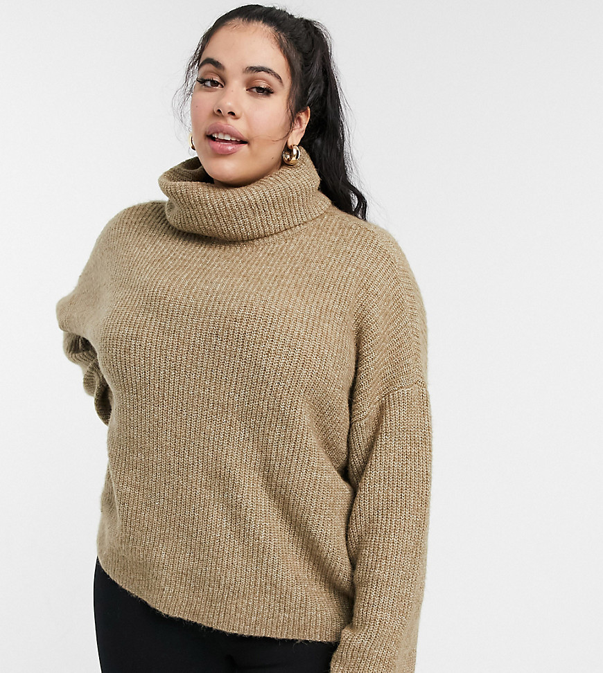 Vero Moda Curve sweater with roll neck in beige-Pink
