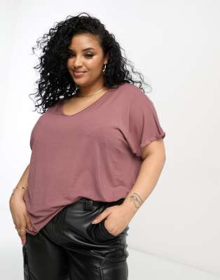 Vero Moda Curve - T-Shirt in Rosa mit V-Ausschnitt