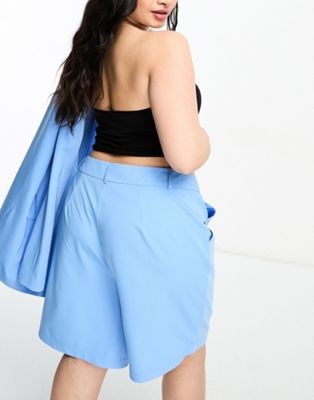 Vero Moda Curve tailored suit shorts in blue - part of a set | ASOS