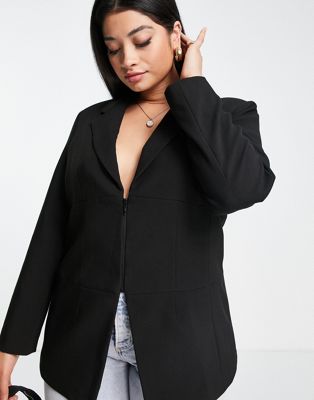 Vero Moda Curve tailored waisted blazer with zip front in black