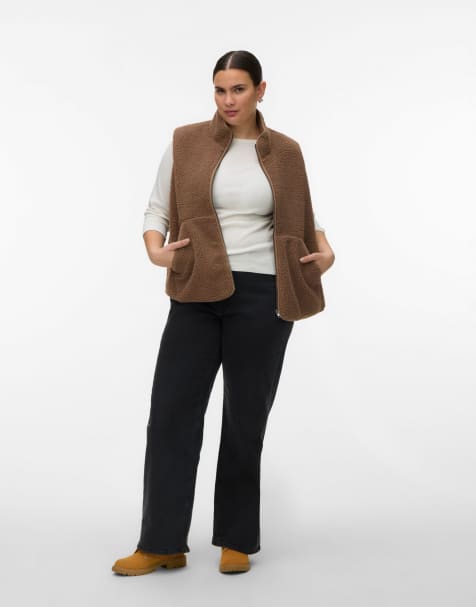 Vero Moda Curve Teddy-Weste in Fossil - view 1