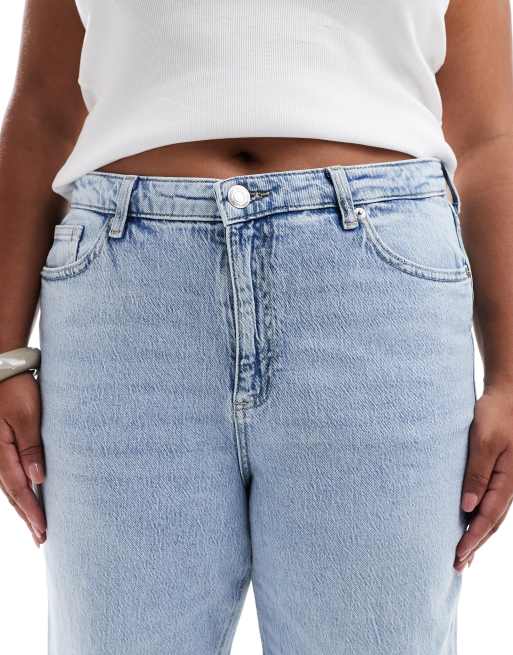 Vero Moda Curve Tessa wide leg jeans in light blue wash, 5 of 5