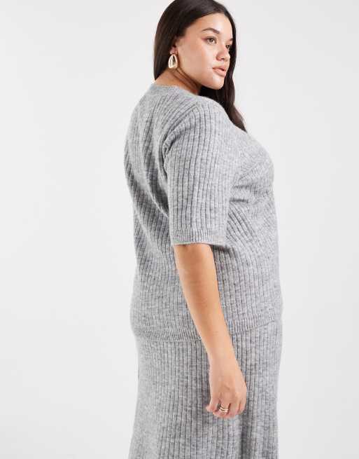 Vero Moda Curve - Top a maniche corte in maglia grigio mélange a coste in coordinato, 4 di 4
