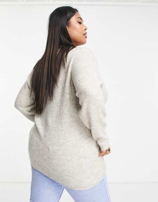 Vero Moda Curve v neck jumper in cream, 2 of 4