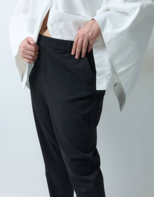 Vero Moda Curve vävda byxor i svart med ledig passform, 3 av 5