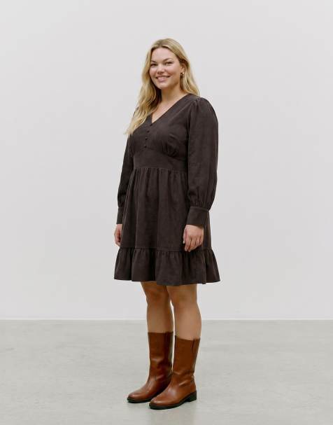 Vero Moda Curve Vestido con sobrefalda en marrón chocolate - view 1