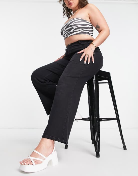 https://images.asos-media.com/products/vero-moda-curve-wide-leg-jeans-in-black/202981864-4?$n_550w$&wid=550&fit=constrain